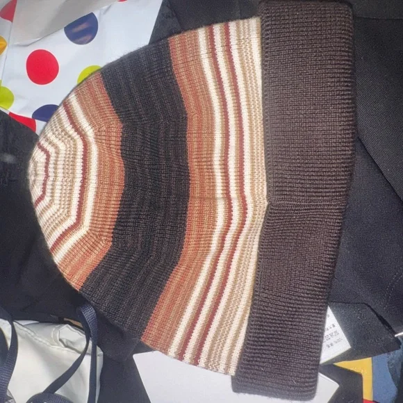 Celine Striped Beanie with Logo - Picture 4 of 6
